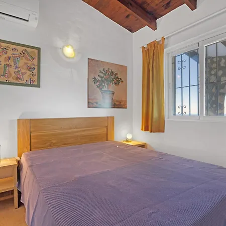 Isabella ヴィラ デニア