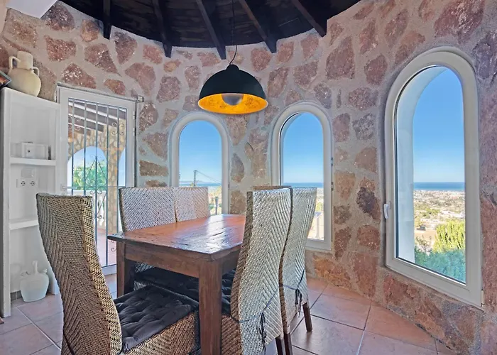 Isabella Villa Denia